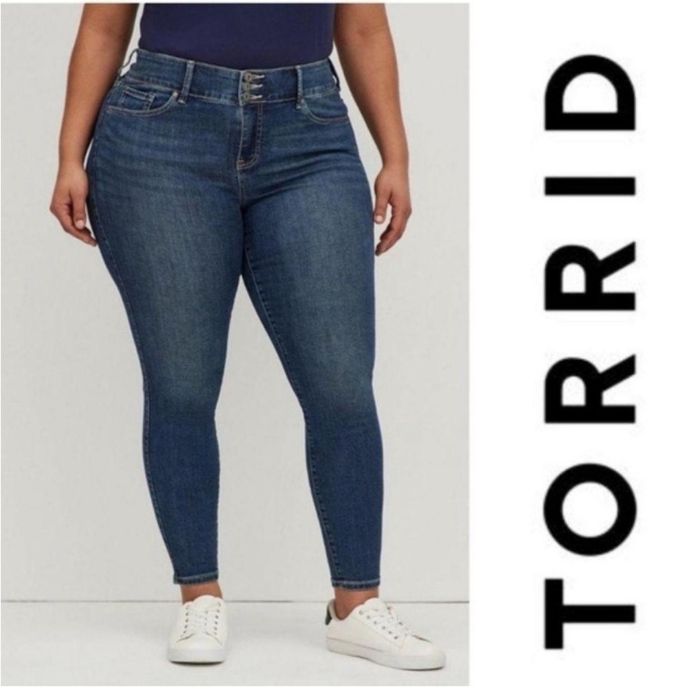 Torrid Jeggings Sz 26 Dark Wash Super Stretch Denim High Rise 3 Button Waistband